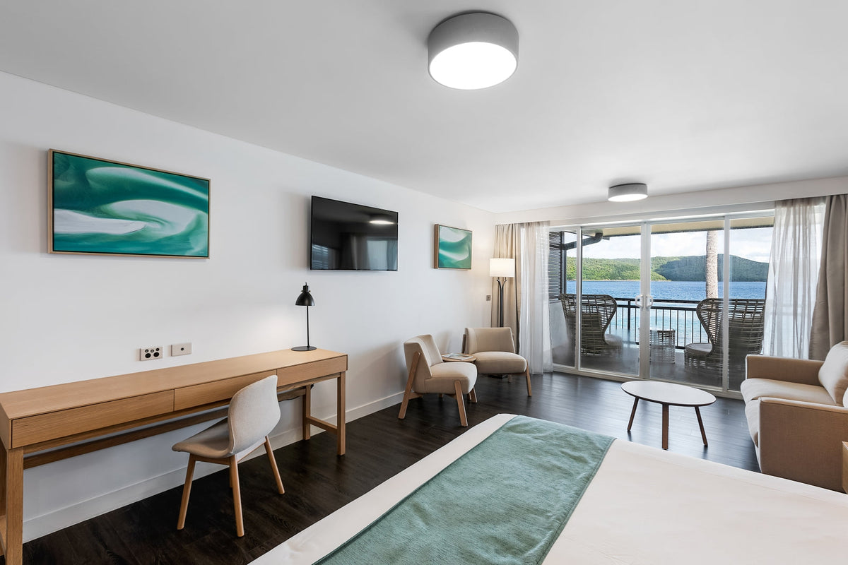 Reef Vista on Daydream Island Resort bathroom