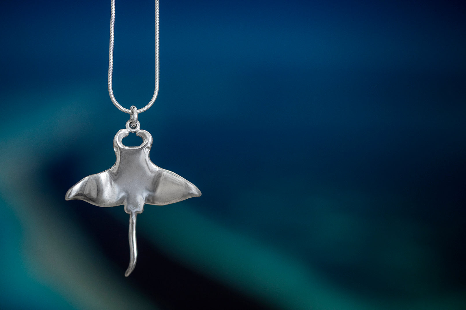stirling silver manta ray pendant