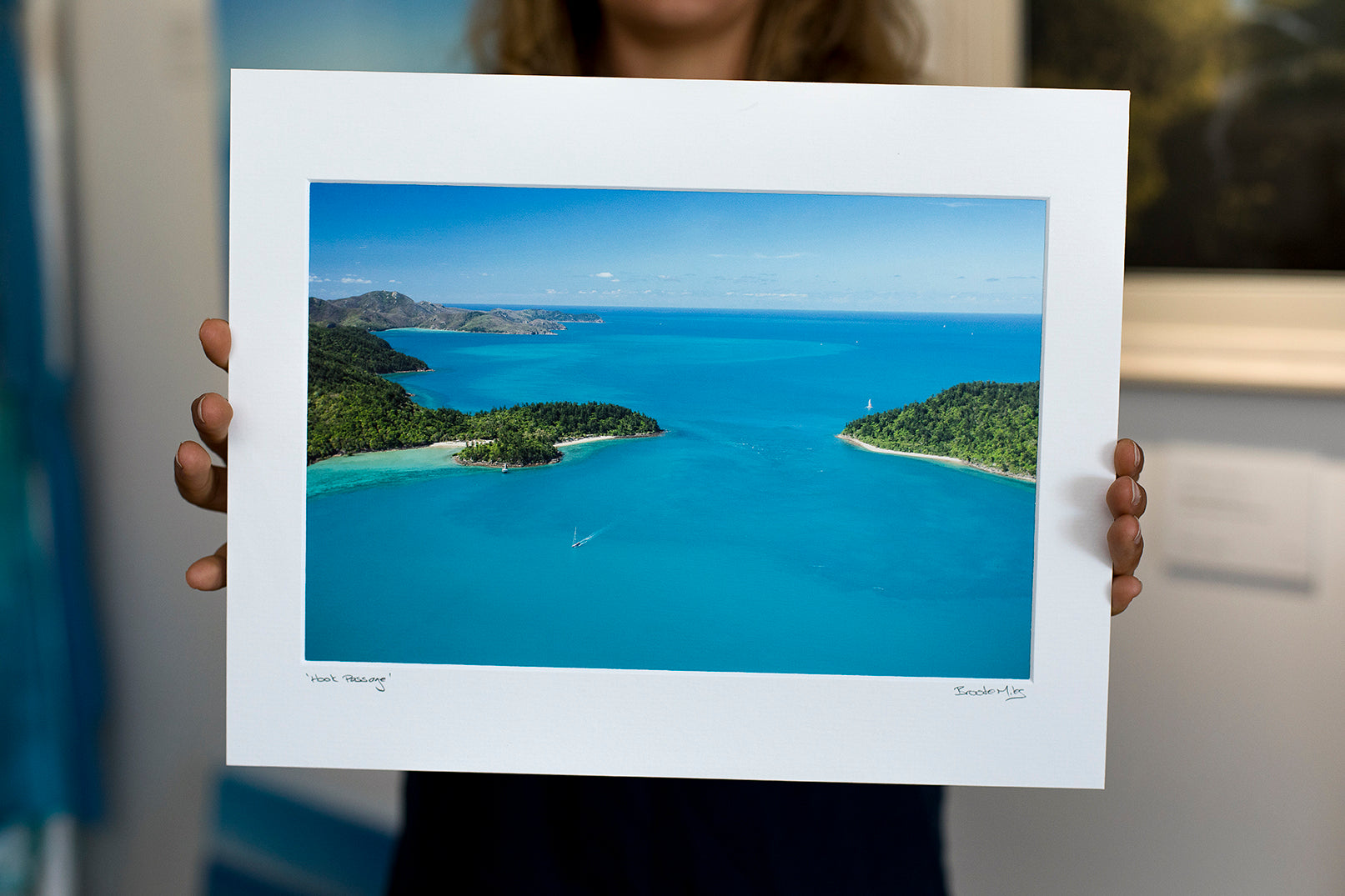 Art Mount Hook Passage