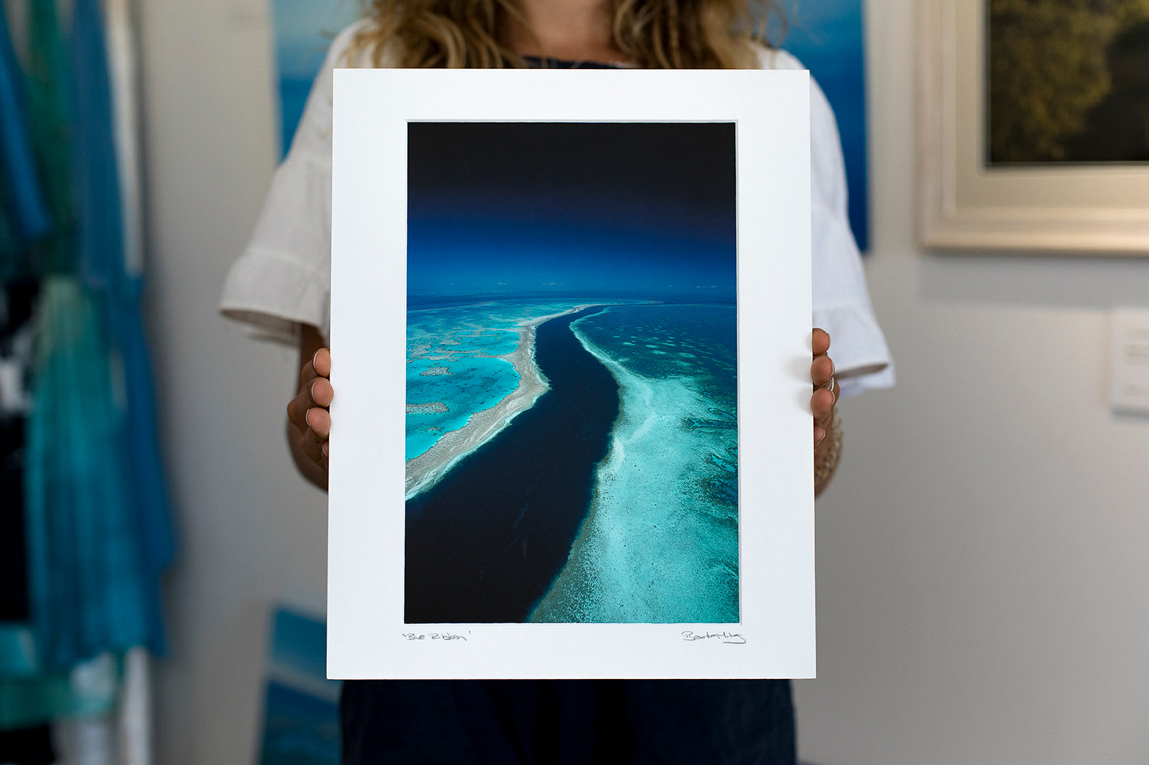 Art Mount Blue Ribbon